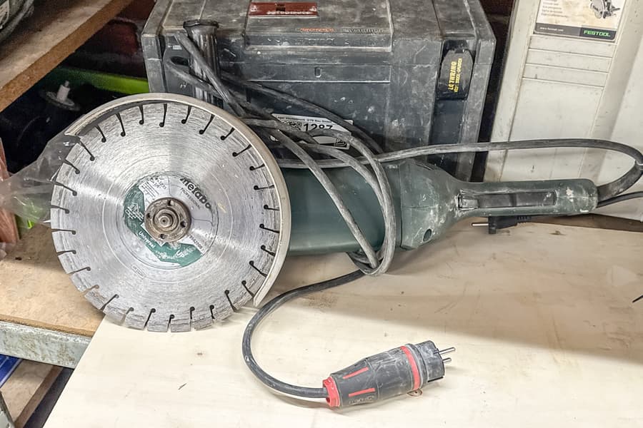 Zweihandwinkelschleifer Metabo WE 2400-230